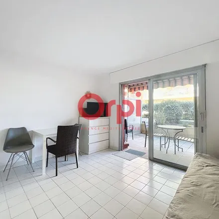 Image 5 - 647 Boulevard d'Alger, 83700 Fréjus, France - Apartment for rent