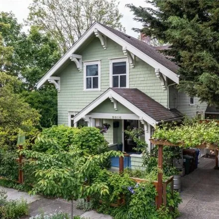 Image 1 - South 8th Street, Tacoma, WA 98405, USA - House for sale