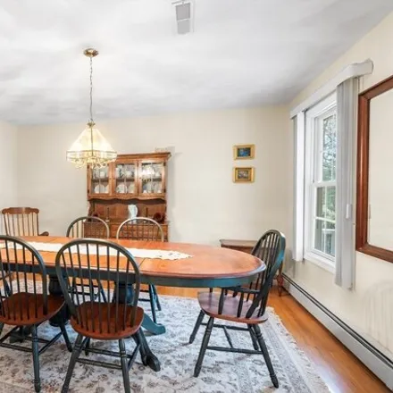 Image 7 - 14 Randolph Road, Wilmington, MA 01887, USA - House for sale