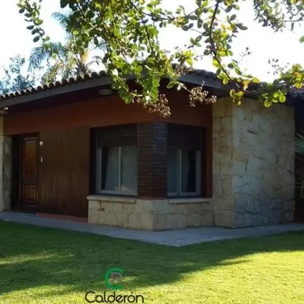 Buy this 5 bed house on Jardín de Infantes 901 Manuel Belgrano in Ituzaingó 1002, Moreno Centro sur