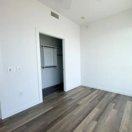 Image 4 - 825 South Hill, 825 South Hill Street, Los Angeles, CA 90014, USA - Apartment for rent