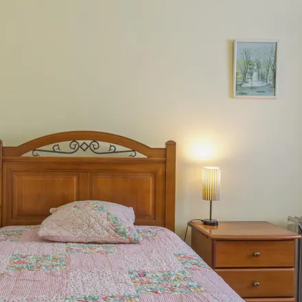 Rent this 4 bed room on Praceta Vitorino Nemésio in 4425-632 Pedrouços, Portugal