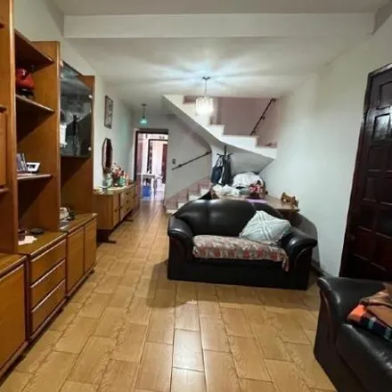 Rent this 3 bed house on Diamed in Rua Carmine Flauto 15, Centro