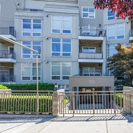 Buy this 1 bed condo on 3221 SW Avalon Way Apt 101 in Seattle, Washington