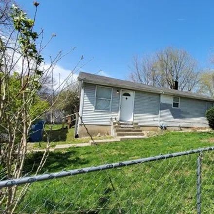 Buy this 3 bed house on 2830 South Lyons Avenue in Indianapolis, IN 46241