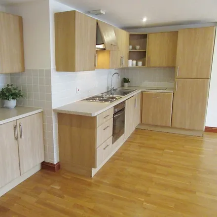 Rent this 2 bed apartment on unnamed road in Llanelli, SA15 2BT