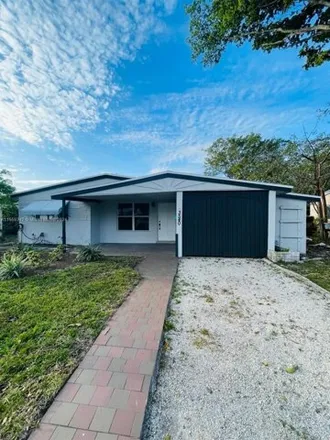 Image 2 - 3568 Southwest 15th Street, Fort Lauderdale, FL 33312, USA - House for sale