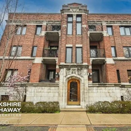 Buy this 1 bed condo on The Mews in 5652-5658 South Dorchester Avenue, Chicago