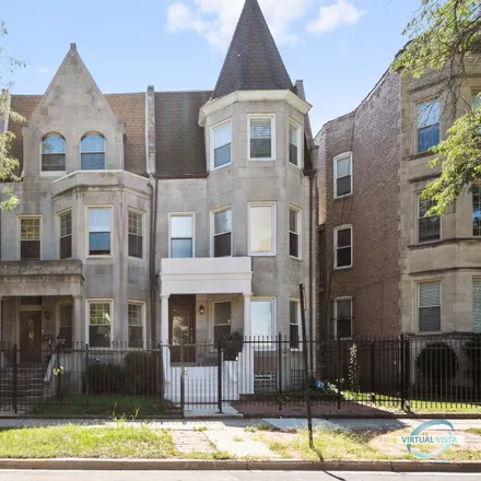 Image 1 - 1529 East Marquette Road, Chicago, IL 60637, USA - Townhouse for sale