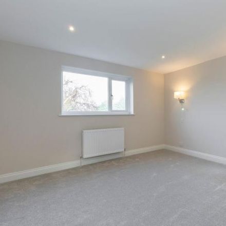 Rent this 4 bed house on 9 Offenham Road in Evesham, WR11 3DU