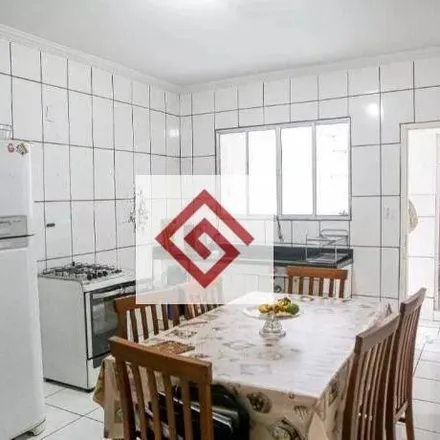 Buy this 2 bed house on Rua Pacaembú in Bangú, Santo André - SP