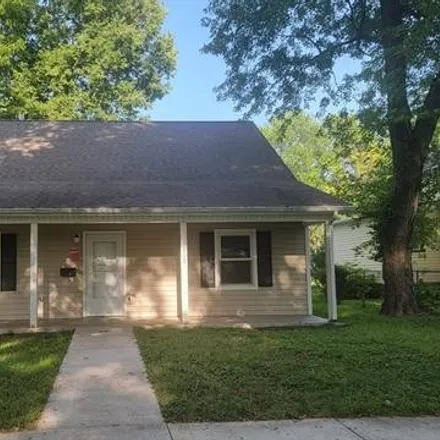 Buy this 3 bed house on 113 South Elm Street in Ottawa, KS 66067