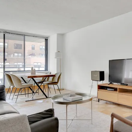 Rent this 2 bed apartment on The Hamilton in East 40th Street, New York