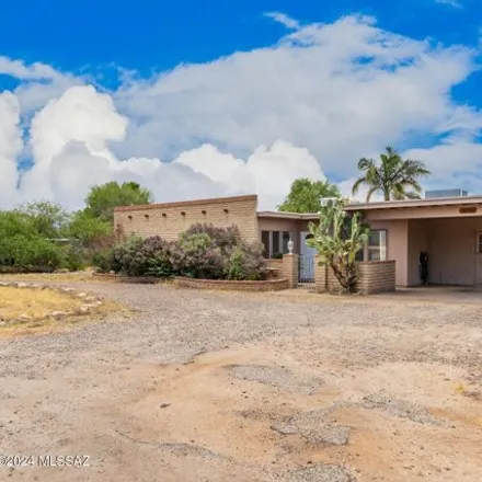 Buy this 5 bed house on 1540 West Liddell Drive in Pima County, AZ 85704
