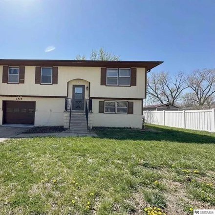 Image 5 - 1755 Irving Street, Beatrice, NE 68310, USA - House for sale