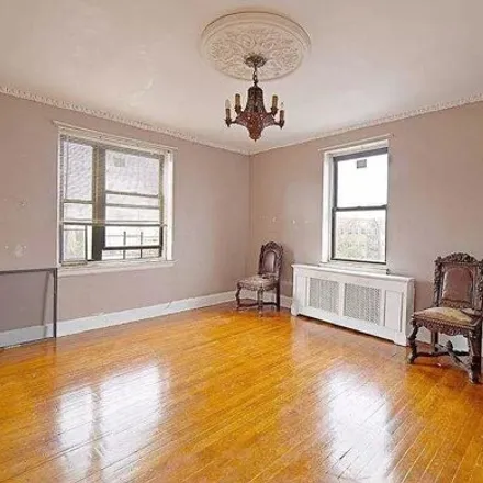 Image 6 - 651 North Terrace Avenue, West Mount Vernon, City of Mount Vernon, NY 10552, USA - Apartment for sale