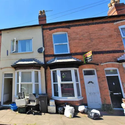 Rent this 3 bed townhouse on 80 Gleave Road in Selly Oak, B29 6JN
