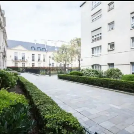 Rent this 3 bed apartment on 7 Rue du Grand Veneur in 75003 Paris, France