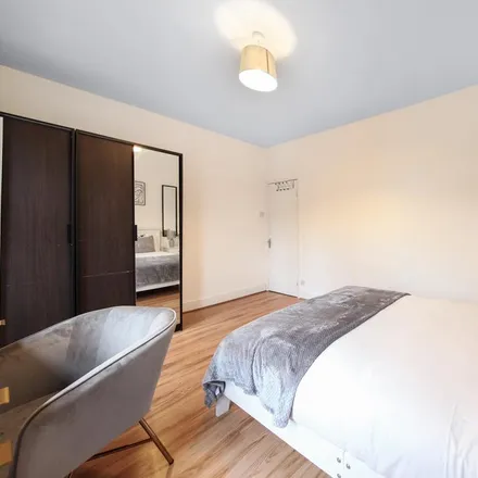 Image 4 - 107 Seaford Road, London, W13 9HS, United Kingdom - Room for rent