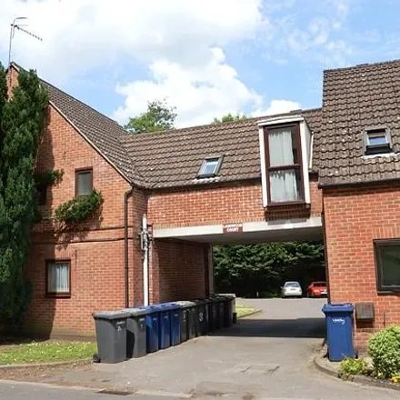 Rent this studio apartment on 12 Catteshall Lane in Godalming, GU7 1XS