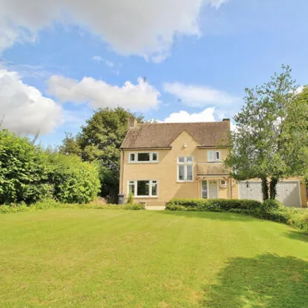 Buy this 3 bed house on B4022 in West Oxfordshire, OX29 6UT