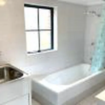 Image 5 - 22 Roma Avenue, Kensington NSW 2033, Australia - Apartment for rent