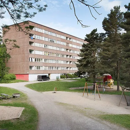 Rent this 2 bed apartment on Liegatan 19 in 721 32 Västerås, Sweden