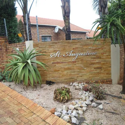 Rent this 3 bed townhouse on Conte Rosso in Cacoa Close, Johannesburg Ward 97