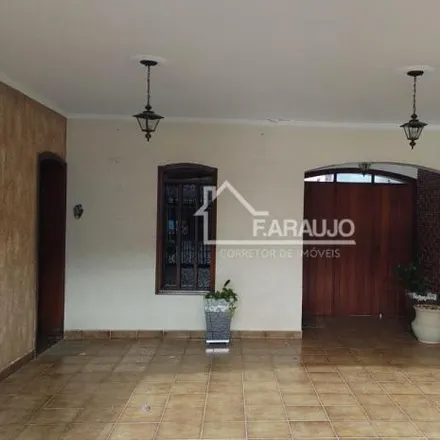 Buy this 3 bed house on Rua Benedito Camargo Santos in Jardim Marita, Sorocaba - SP