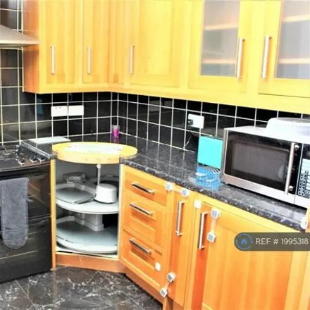 Rent this 1 bed house on Star Road in London, UB10 0QW