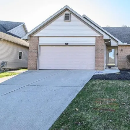 Buy this 2 bed condo on 444 Woodside Place in Bellefontaine, OH 43311