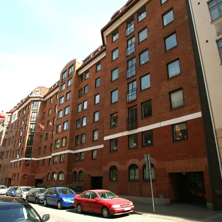 Rent this 3 bed apartment on Burgårdsgatan 13 in 412 52 Gothenburg, Sweden