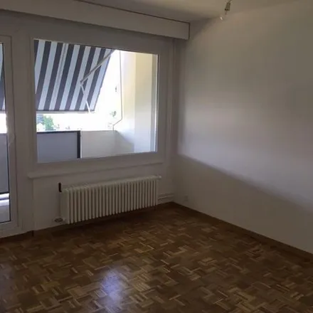 Image 3 - Avenue du Gros-Chêne 38, 1213 Onex, Switzerland - Apartment for rent