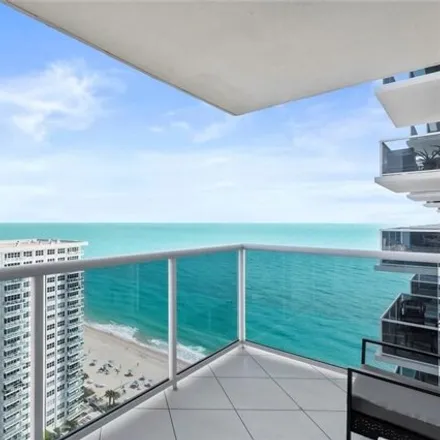 Image 3 - 3524 Galt Ocean Drive, Fort Lauderdale, FL 33308, USA - Condo for rent