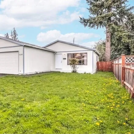 Buy this 3 bed house on 7235 Northeast 9th Avenue in Portland, OR 97211
