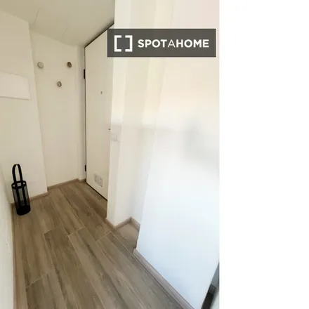 Image 3 - Centro sportivo Forza e Coraggio, Via dei Fontanili, 20141 Milan MI, Italy - Apartment for rent