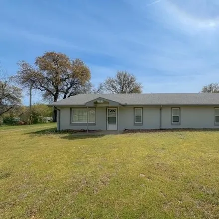 Buy this 5 bed house on Kelly Avenue in Osage County, OK 74604