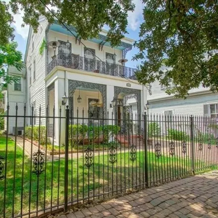 Image 1 - 2716 Camp Street, New Orleans, LA 70130, USA - House for sale