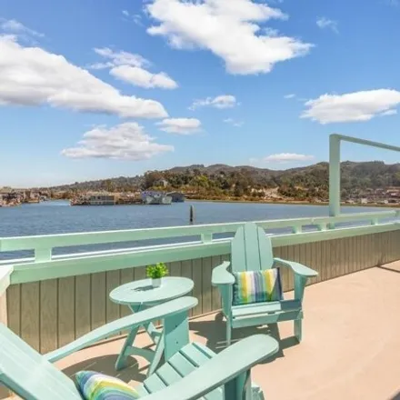 Image 2 - "6 ½", Mill Valley - Sausalito Path, Marin City, Marin City, CA 94965, USA - Apartment for sale