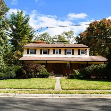 Rent this 5 bed house on 32 Putnam Road in Fairview Knolls, East Brunswick Township