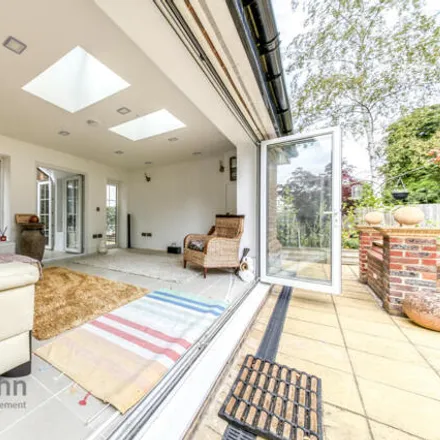Image 7 - Foxley Lane, London, CR8 3EE, United Kingdom - House for sale