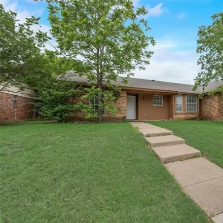 Rent this 3 bed house on 7913 Meadowbrook Drive in Watauga, TX 76148