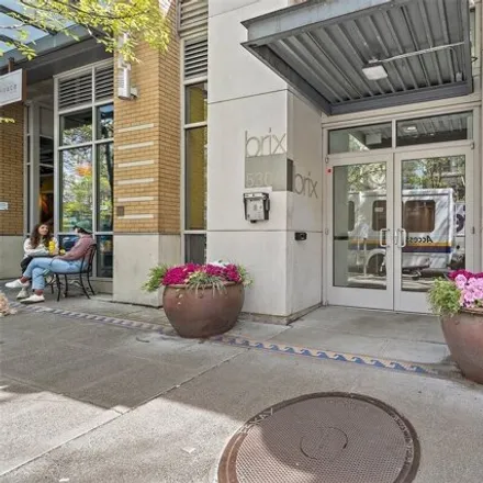 Buy this 1 bed condo on 530 Broadway East in Seattle, WA 98102