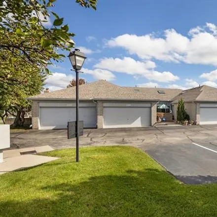 Image 1 - 48700 Eagle Butte Court, Shelby Charter Township, MI 48315, USA - Condo for sale