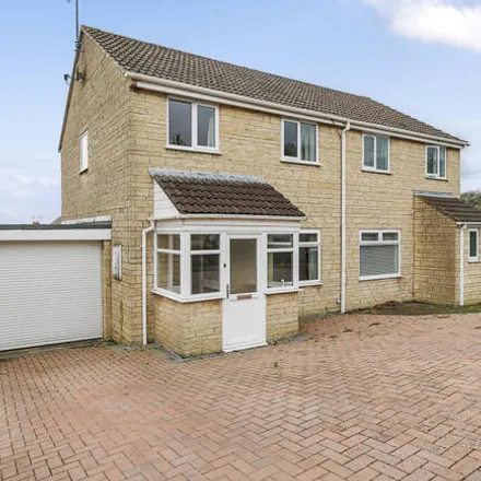 Buy this 3 bed duplex on Folly Rise in Slad, GL5 1UX