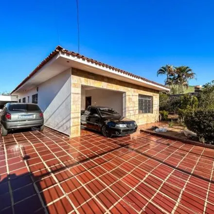 Buy this 3 bed house on Rua Pastor Germano Ritter in Remanso Campineiro, Hortolândia - SP