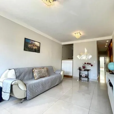 Buy this 3 bed house on Avenida Presidente Humberto de Alencar Castelo Branco 3222 in Vila Augusta, Guarulhos - SP