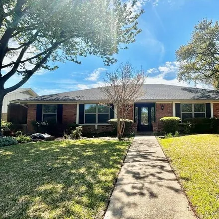 Buy this 3 bed house on 381 Canyon Valley Drive in Richardson, TX 75080