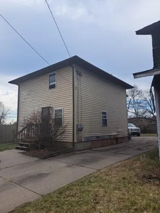 Buy this studio house on 2071 Ohio Avenue in Flint, MI 48506