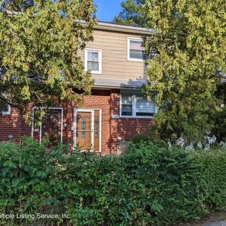 Buy this 3 bed house on 645 Bard Avenue in New York, NY 10301